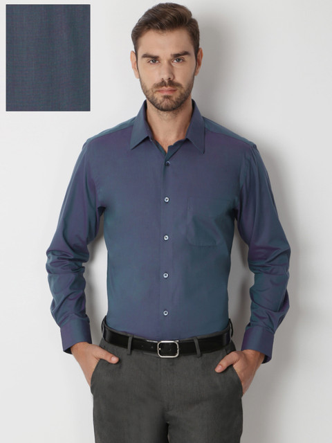 

Peter England Men Grey Classic Fit Solid Formal Shirt