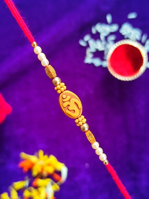 

CRAYTON Men Brown Designed & Red Threaded Rakhi