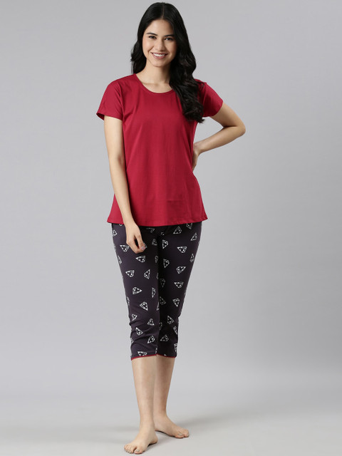 

GOLDSTROMS Women Red & Black Printed Night suit