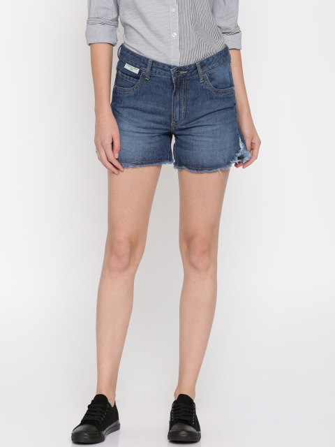 

Mast & Harbour Women Blue Washed Slim Fit Denim Shorts