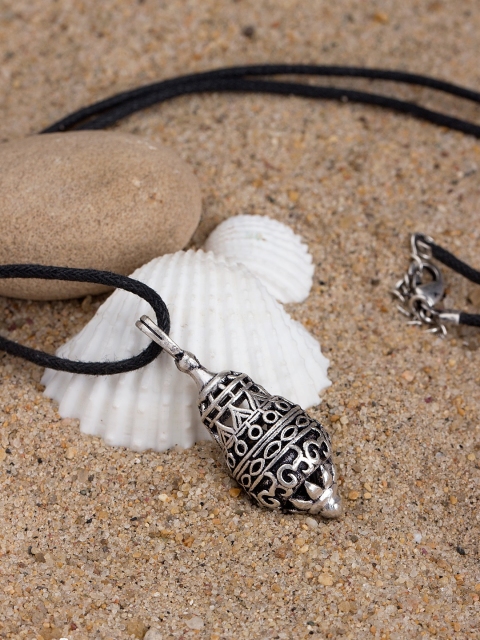 

Dare by Voylla Men Silver-Toned Handcrafted Pendant with Chain