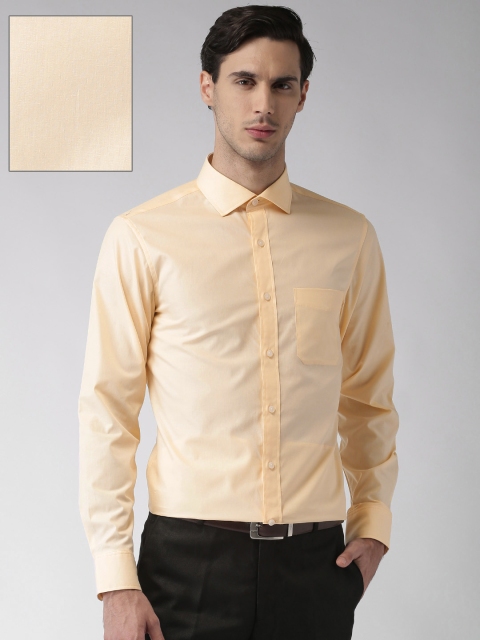 

U.S. Polo Assn. Tailored Men Yellow Tailored Fit Solid Formal Shirt