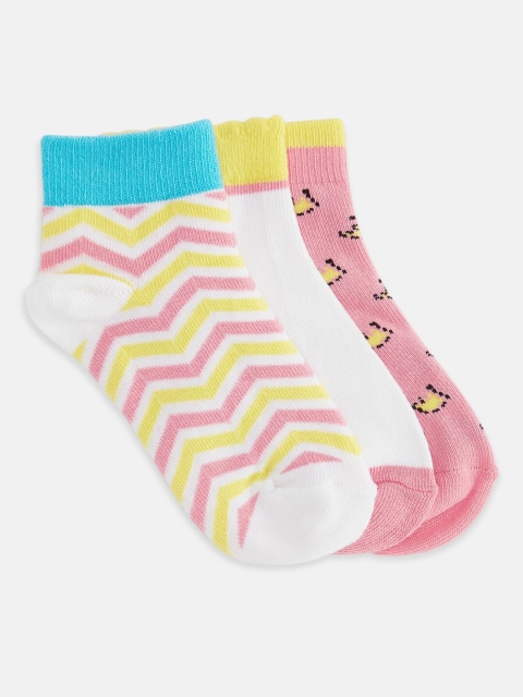 

Pantaloons Junior Girls Pack Of 3 Assorted Ankle-Length Socks