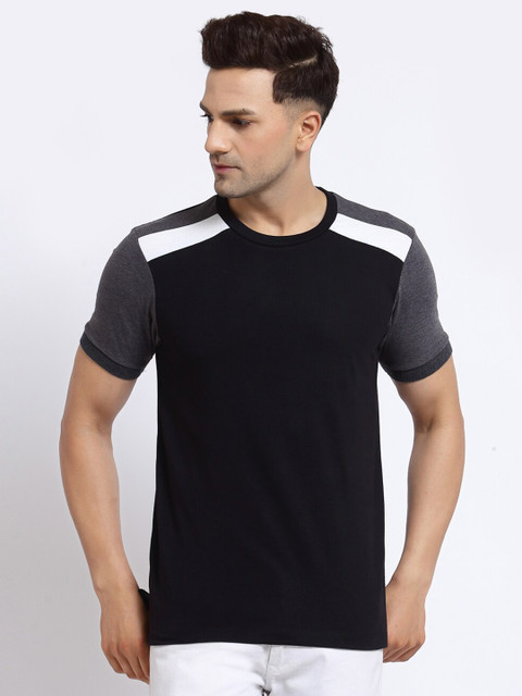 

Kalt Men Black T-shirt