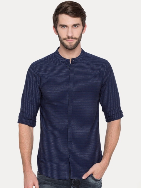 

SPYKAR Men Navy Blue Slim Fit Horizontal Striped Cotton Casual Shirt