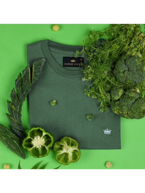 

FRENCH CROWN Men Green Solid Regular Fit T-shirt