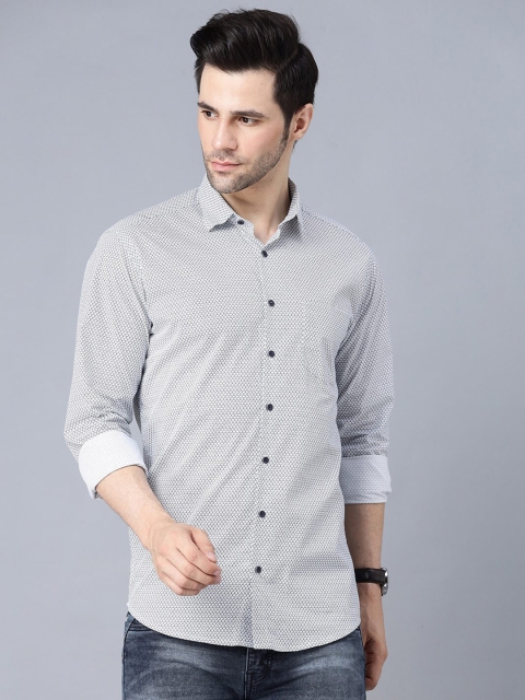 

MR KAMEEJ Men White Relaxed Printed Regular Fit Casual Shirt
