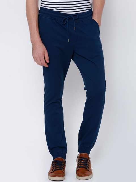 

LOCOMOTIVE Men Blue Regular Fit Solid Joggers