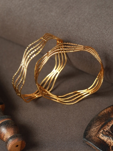 

Priyaasi Set Of 2 Gold-Plated Waves Embossed Bangle