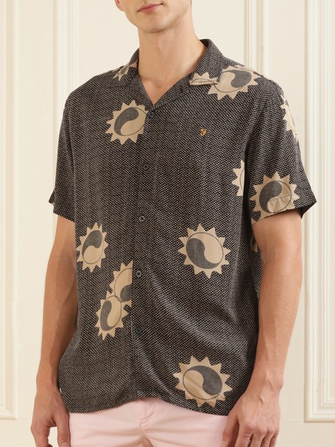 

Farah Men Navy Blue Floral Printed Casual Shirt