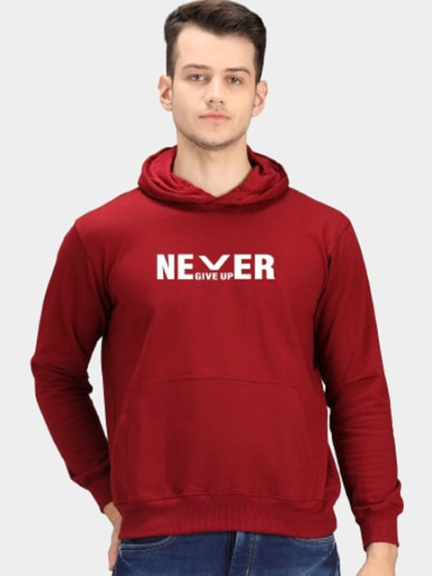 

PockMAN Men Maroon Printed Hooded Sweatshirt