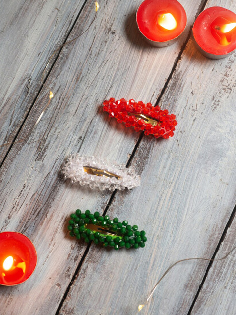 

Choko Girls Red & White Set of 3 Embellished Tic Tac Hair Clip