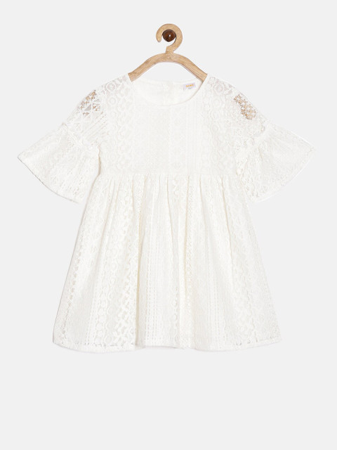 

Aomi White Bell Sleeved Fit Flare Dress