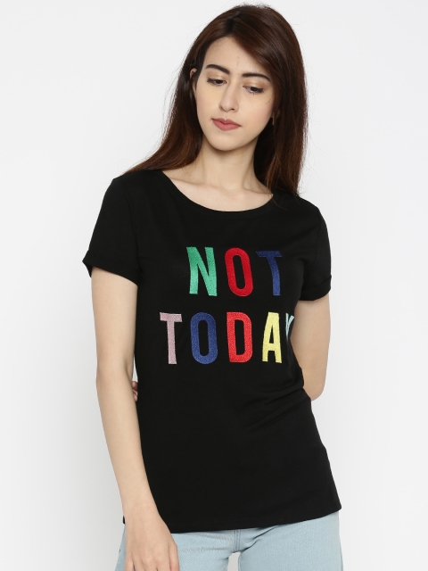 

ONLY Women Black Solid Round Neck T-shirt
