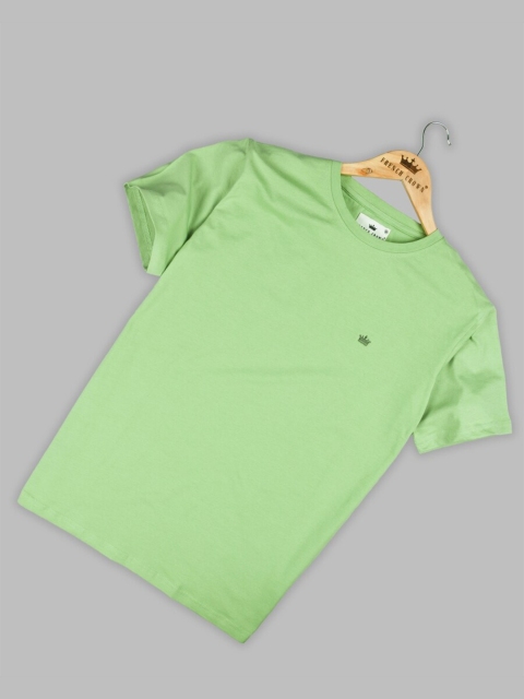 

FRENCH CROWN Men Green Mandarin Collar Applique T-shirt