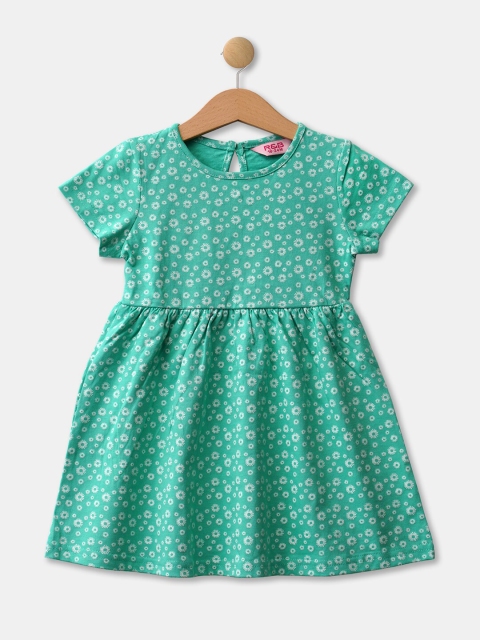

R&B Green Dress