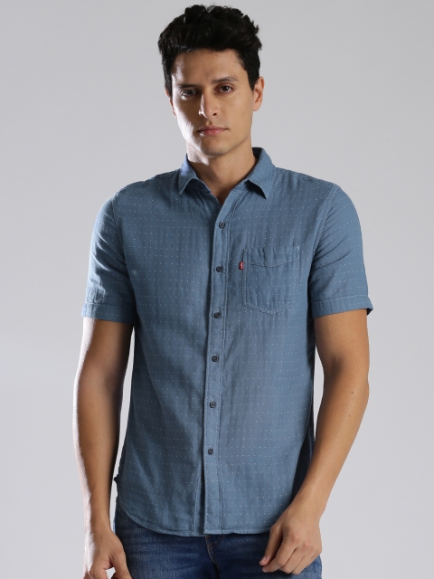 

Levis Men Blue Slim Fit Self Design Casual Shirt