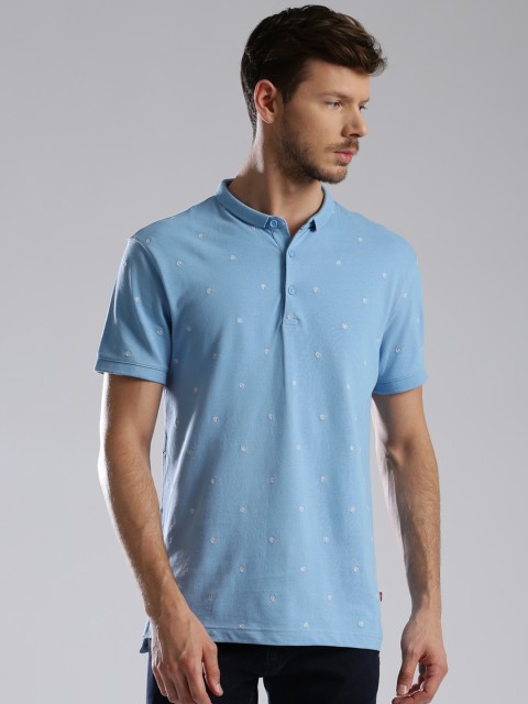 

Levis Men Blue Embroidered Polo Collar T-shirt