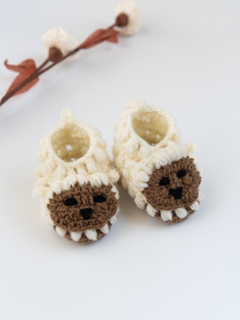 

The Original Knit Kids Cream Colored Acrylic Booties