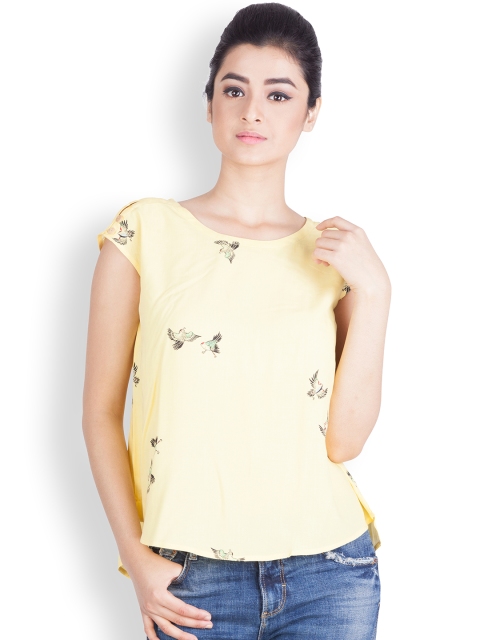 

Zink London Women Yellow Printed High-Low Top