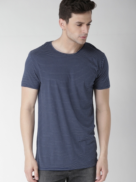 

Scotch & Soda Men Blue Striped Round Neck T-shirt