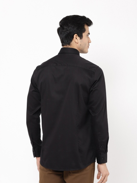 

STROP Men Black Solid Formal Shirt