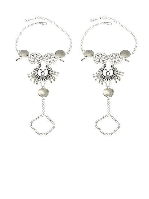 

FemNmas Set Of 2 Silver-Toned Coins Toe Anklet