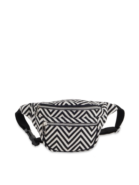 

Kanvas Katha Multicoloured Oversized Bucket Hobo Bag with Quilted, Multi
