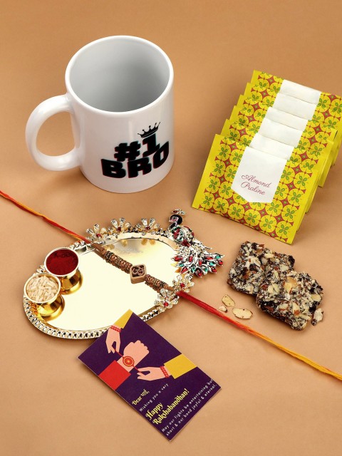 

AccessHer Red & Gold-Toned Studded Rakhi Gift Set