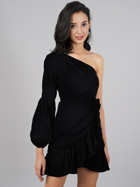 

DressBerry Black Velvet Mini Dress