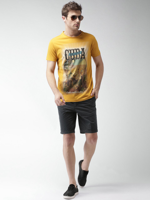 

Mast & Harbour Men Navy Blue Solid Tailored Fit Shorts