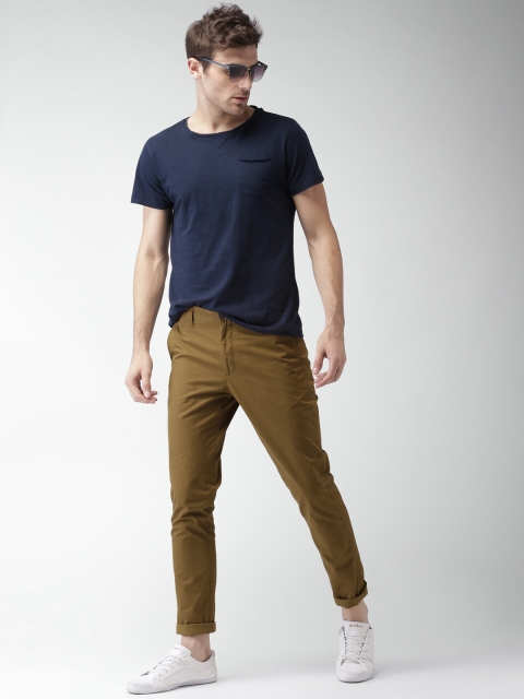 

Mast & Harbour Men Khaki Solid Slim Fit Chino Trousers