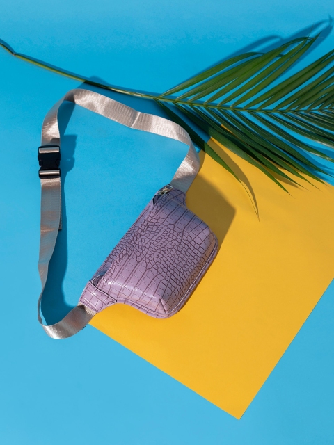 

HAUTE SAUCE by Campus Sutra Women Purple Textured Waist Pouch