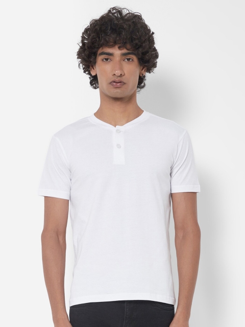 

Melangebox Men White Henley Neck T-shirt