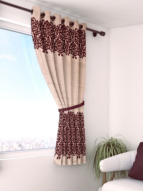 

Cortina Maroon & Beige Single Printed Window Curtain