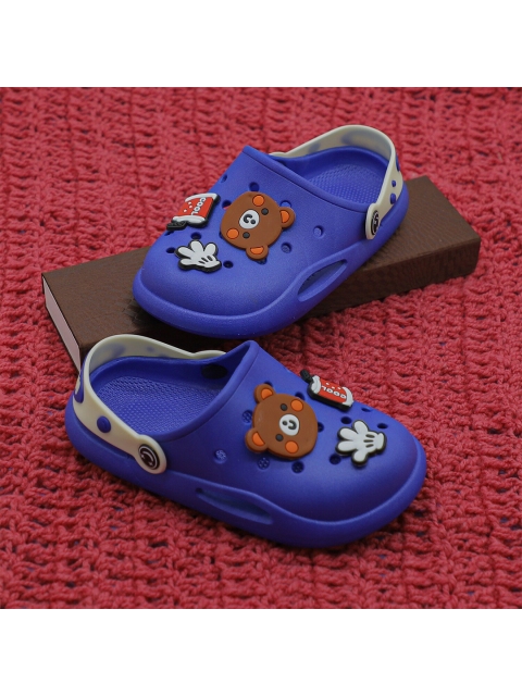 

FEETWELL SHOES Unisex Kids Blue & Brown Croslite Clogs