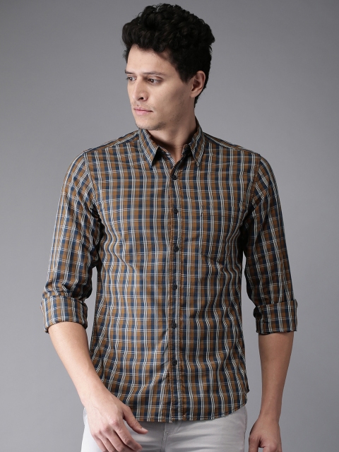 

Moda Rapido Men Brown & Navy Regular Fit Checked Casual Shirt