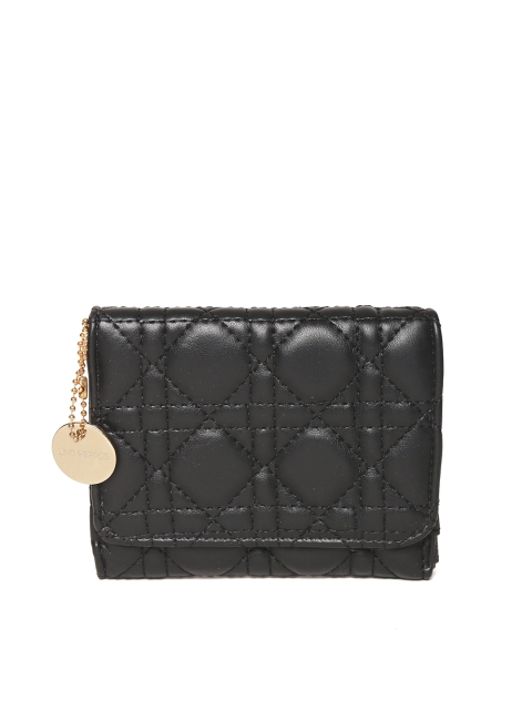 

Lino Perros Women Black Quilted Threefold Wallet