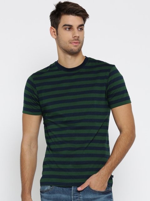 

Jockey Men Green & Navy Blue Striped Round Neck T-shirt