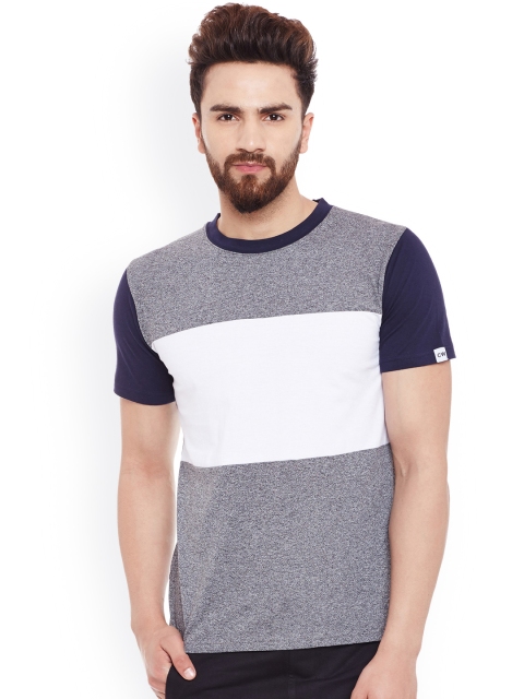 

CHILL WINSTON Men Grey Colourblocked Round Neck T-shirt