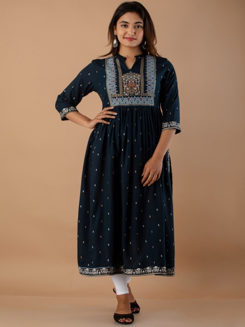 

RUHAZAT Women Dark Green & Gold-Toned Printed Thread Work Kurta