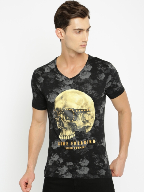 

SF JEANS by Pantaloons Men Black Printed V-Neck T-shirt