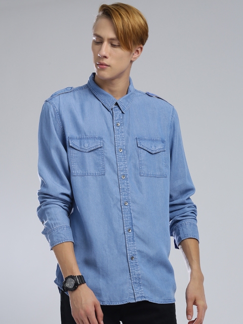

GUESS Men Blue Slim Fit Solid Chambray Shirt