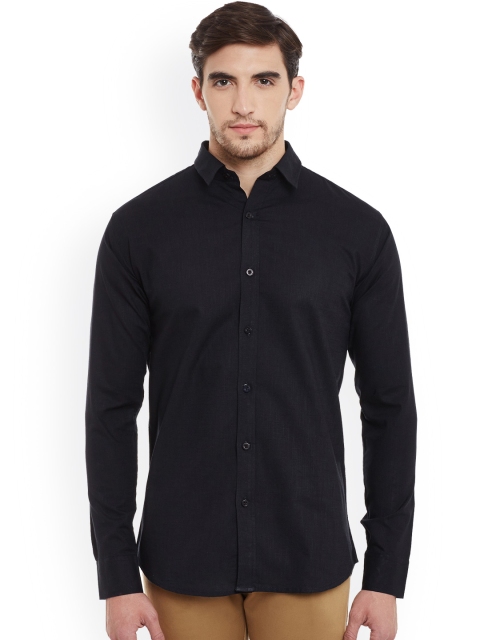 

Rodamo Men Black Slim Fit Solid Casual Shirt