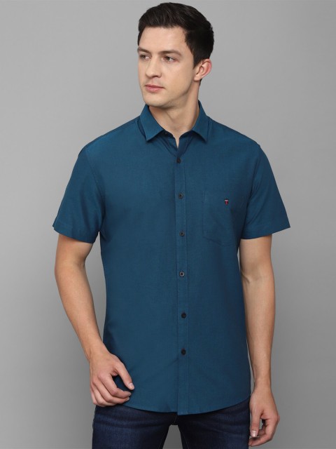 

Louis Philippe Sport Men Blue Slim Fit Casual Shirt