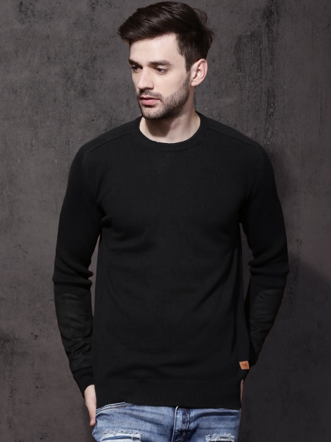 

Roadster Men Black Solid Pullover Sweater