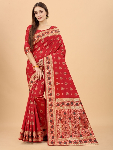 

WELL WORN Women Red, Green & Gold Toned Woven Design Zari Silk Cotton Banarasi Saree