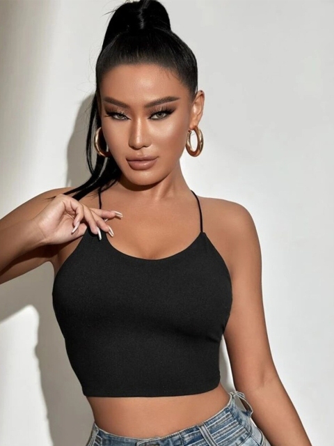 

MERCHE Black Solid Pure Cotton Style Back Crop Top