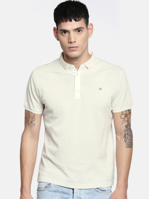 

Ed Hardy Men Off-White Solid Polo Collar T-shirt