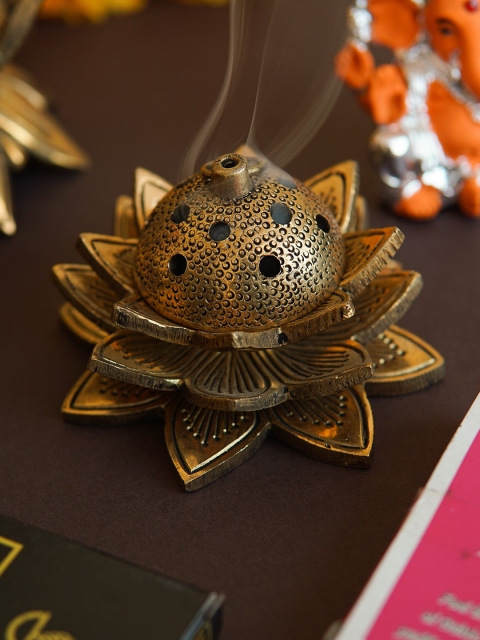 

StatueStudio Gold-Toned Hanging Incense Burner Dhoop Dani